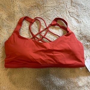 NWT lululemon Free to Be Bra Wild- size 10